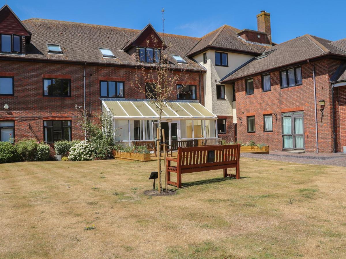 Flat 33 - Marine Court Villa Littlehampton Kültér fotó